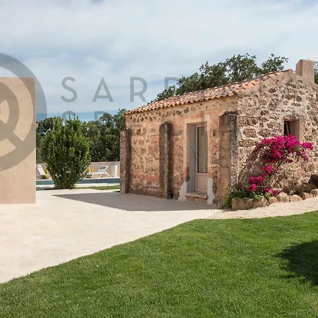 Villa Stazzu La Chessa *